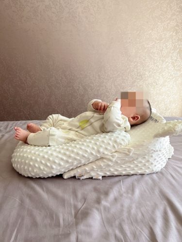 Baby Feeding Pillow - Newborn Portable Nursing Pillow Baby Feeding Mattress photo review